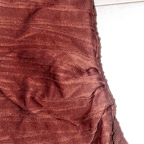 Gottex one piece dark brown ruched strapless swim suit. Padded cups. Size 6. - Picture 7 of 9